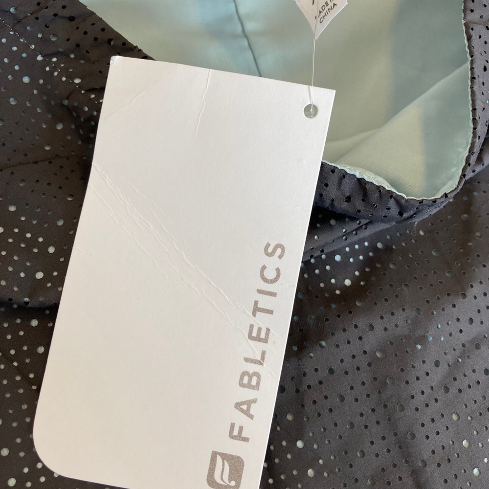 Fabletics Liora pullover size XL NWT - Picture 9 of 13